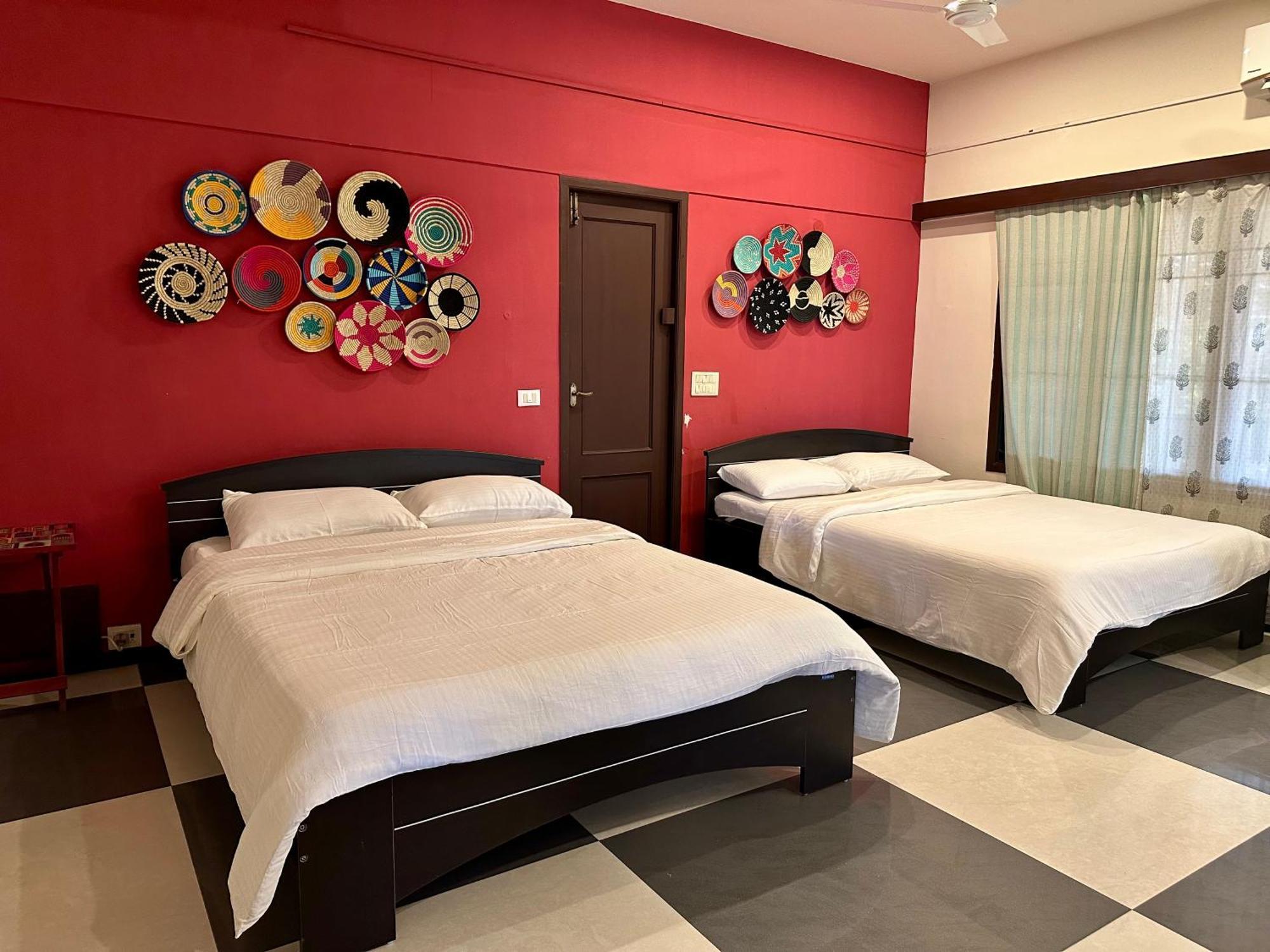 Costa Verde Luxury Seafront Villa شيناي المظهر الخارجي الصورة
